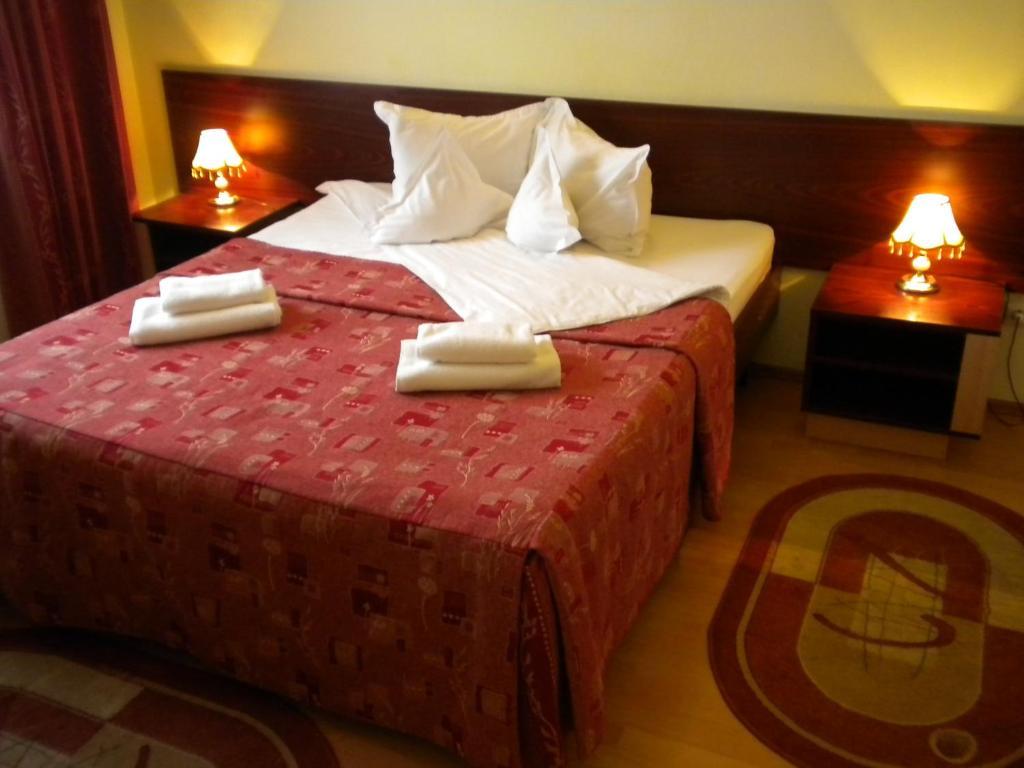 Hotel Decebal براشوف المظهر الخارجي الصورة